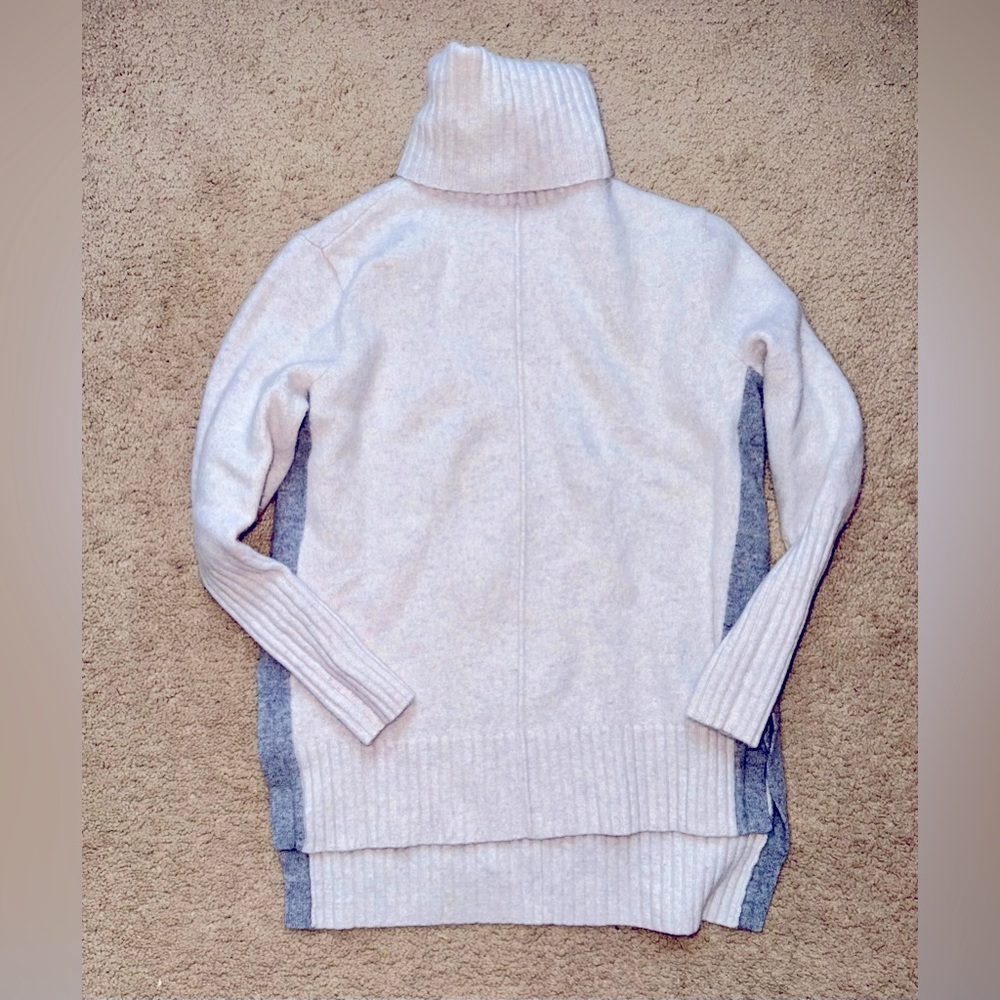 Women’s Zella turtle neck sweater